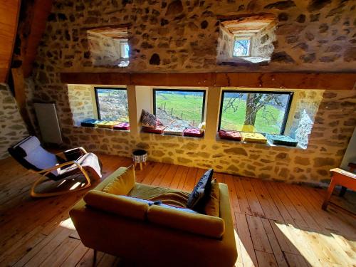 Le Vaulmier Maison | La Grange Aux Frênes -Gîte 6 Personnes- Tranquillité, Nature et Confort
