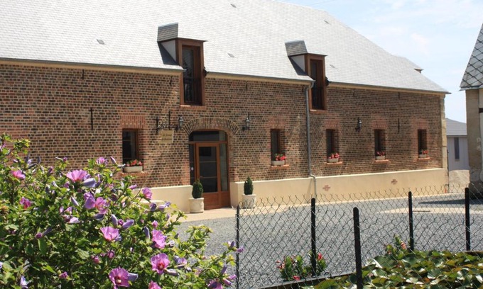 Meru Lit Et Petit-Déjeuner | La Grange de Boulaines