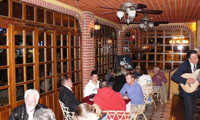 Segunda Seccion Hôtel | La Hacienda de la Langosta Roja