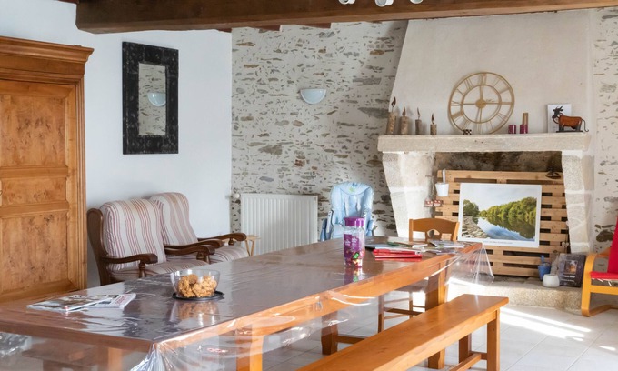 Thorigny Lit Et Petit-Déjeuner | La Halte du Pelerin Chambres d'hôtes