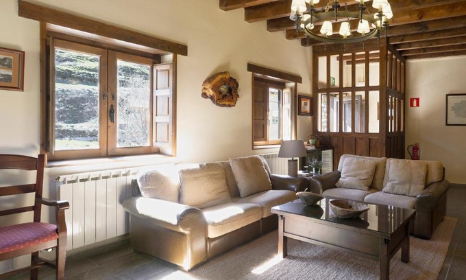 Cremenes Maison | La Hospedería de Salamón