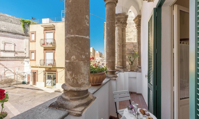 Manduria Maison | La Loggia House by BarbarHouse