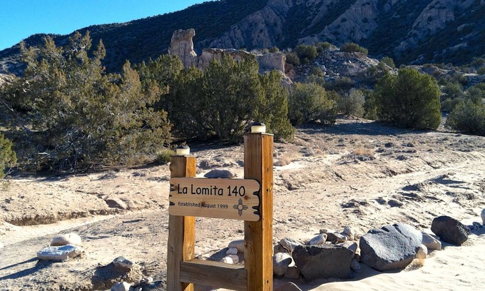 Ojo Caliente Maison | La Lomita, cachette tranquille, grand ciel, nourriture du nord du NM, spa, ski, randonnée, radeau