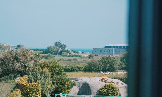 Brignogan-Plage Maison | La Maison Dans les Rochers