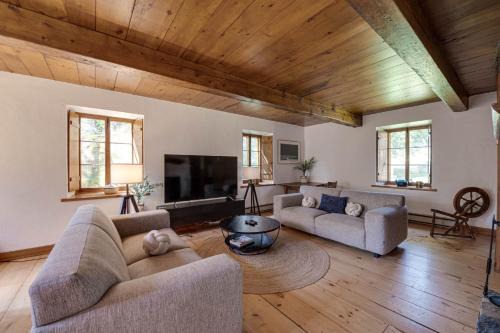 Saint Ferreol les Neiges Chalet De Ski | La Maison Ricard - 4 chambres - 12 personnes