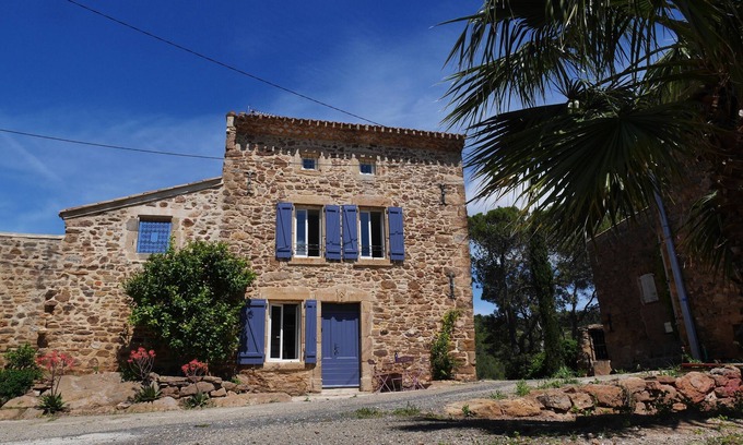 Quarante Maison | "La Maison Bleue "entre vignes et garrigue