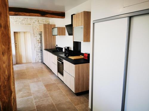 Saint-Bris-le-Vineux Maison | La Maison d'Hortense au coeur du vignoble