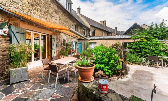 Combourg Lit Et Petit-Déjeuner | la maison d'idylle