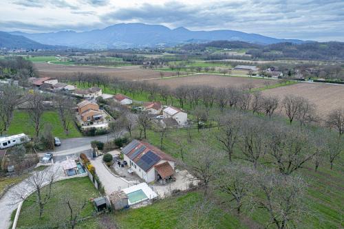 Sainte-Eulalie-en-Royans Maison | La maison dans les noyer