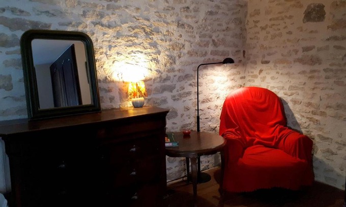 Flavigny-sur-Ozerain Maison | La Maison de Pierre