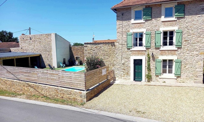 Peyrat-de-Bellac Maison | La maison de l'Anglaise - Gîte 15 couchages