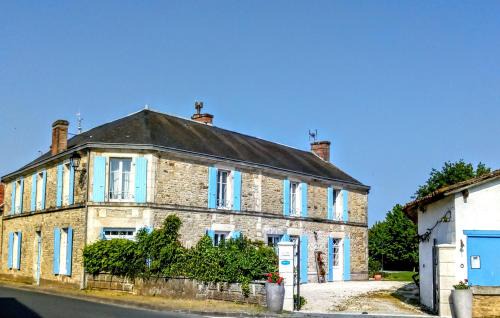 Thire Lit Et Petit-Déjeuner | La maison de Thiré