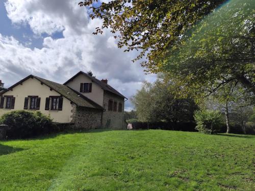 Ladignac le Long Maison | La Maison des Etangs Gite