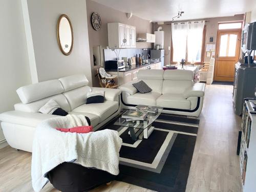 Loches Maison | La Maison des Remparts - Gite 3 etoiles pour 8 pers a Loches