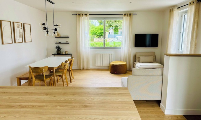 Centre Ville Maison | La Maison du Quai : Charme et confort au bord de la Sèvre Niortaise