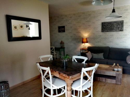 Saint-Denis-les-Martel Maison | La maison o kiwis