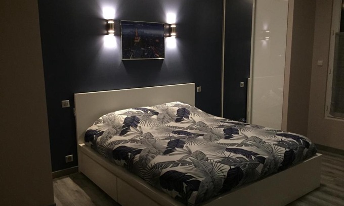 Maisons-Alfort Maison | La maison parisienne maison deux pièces à louer au pied du métro