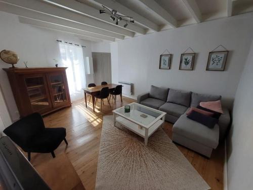 Doix-les-Fontaines Maison | La maisonnette du marais