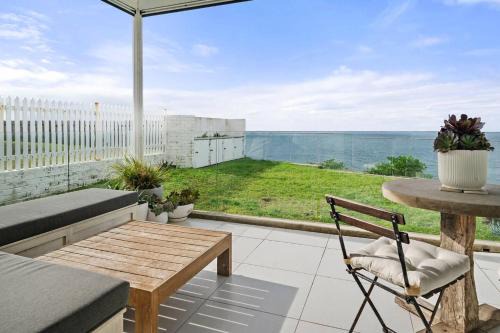 Vaucluse Appartement | La Marne Vista - Cliffside Haven with Whale Spotting