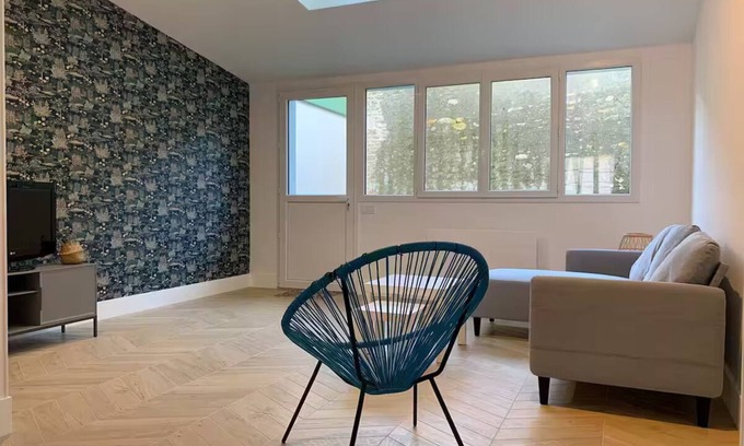 Mauze-sur-le-Mignon Maison | La Mignonnette, Maison spacieuse à proximité du centre-ville