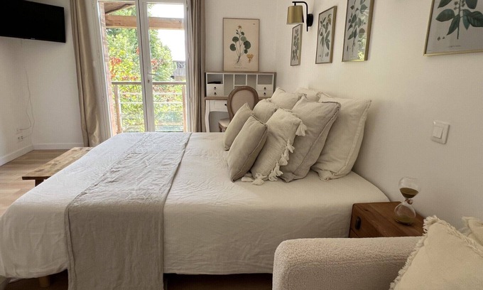 Le Poire-sur-Vie Maison | La Millière -Marie-Anne & Marie-Adélaïde