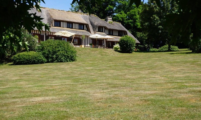 Manerbe Cottage | La Moutinière, luxurious Norman house with swimming pool, 25mn from Deauville