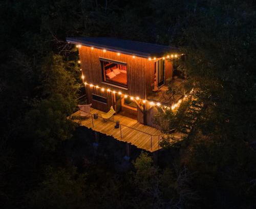Chamelet Lit Et Petit-Déjeuner | La Muzetiere Cabane du crêt