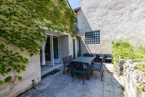 Savignac-les-Eglises Maison | La Parenthese en Perigord