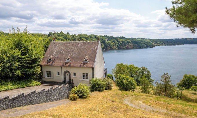 Cuzion Maison | La Pause au Bord du Lac - Ponton privé - Baignade depuis le Ponton