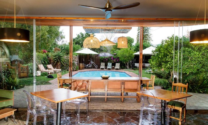 Oudtshoorn Maison | La Pension Guest House