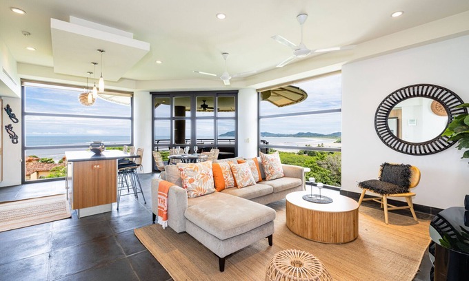 Rio Seco Copropriété | La Perla #154: 3 bed/3 bath 5th floor Ocean Views!