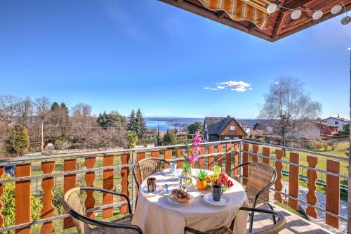 Massino Visconti Appartement | La Perla Bianca Lake View - Happy Rentals