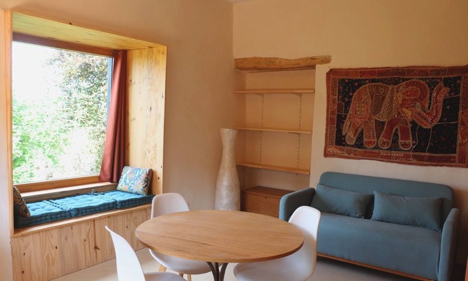 Les Abrets en Dauphine Maison | La Petite Grange – location meublée rénovée, entre lacs, montagnes et nature