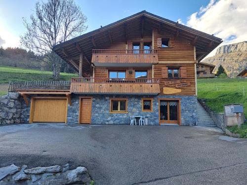 Le Grand-Bornand Chalet De Ski | La petite Anfiane