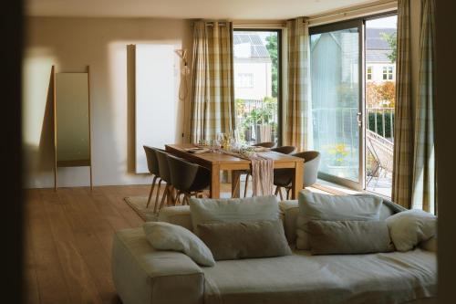 Halle Appartement | La Petite Foret Contemporary Apartment In Halle