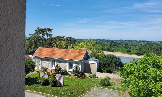 Montlouis-sur-Loire Maison | La petite Chamarande, peaceful cottage with river view, close to Tours & Amboise