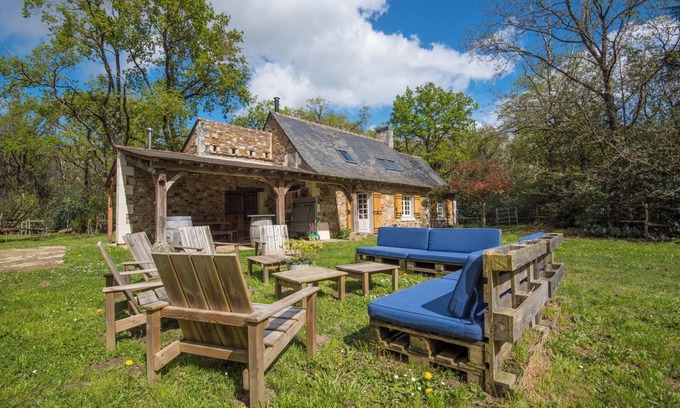 Les Rosiers-sur-Loire Maison | la petite maison dans la forêt , un havre de paix en pleine nature !