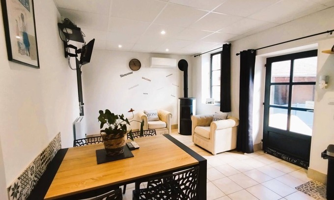 Cluny Maison | La Petite Maison Clémenso