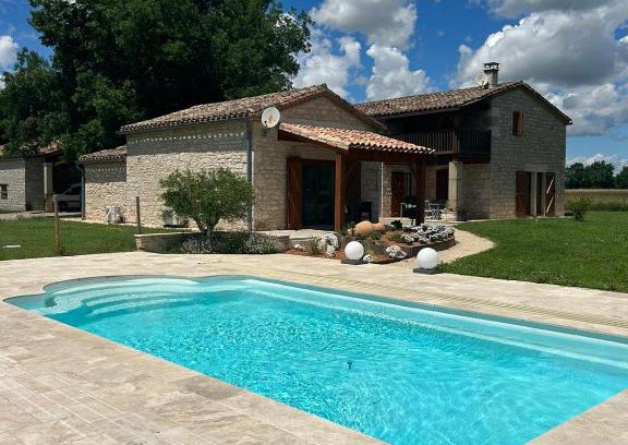 Cayriech Maison | La petite maison dans le Quercy