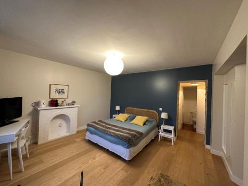 Vertou Lit Et Petit-Déjeuner | La Pierre Percée - logement indépendant - accès digicode