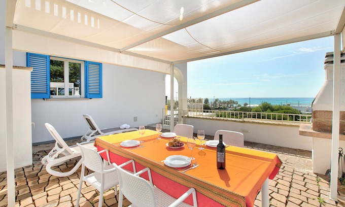 Marina di Pescoluse Appartement | La Primula Apartment 2 Sea View, Salve, Italy