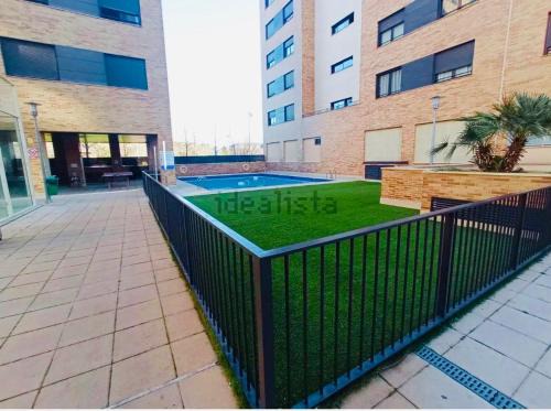 Logrono Appartement | La Puerta de Logroño, con piscina y garaje!
