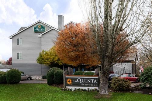 Harlow Hôtel | La Quinta by Wyndham Eugene