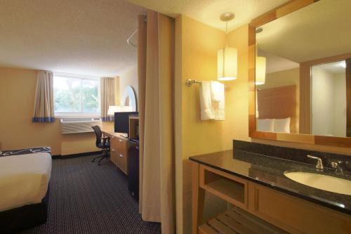 Deerfield Beach Hôtel | La Quinta I-95 Deerfield Beach - Next to The Home Depot & Behind The Wawa