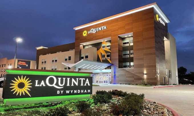 White Rock Hills Hôtel | La Quinta Inn & Suites by Wyndham Dallas/Fairpark