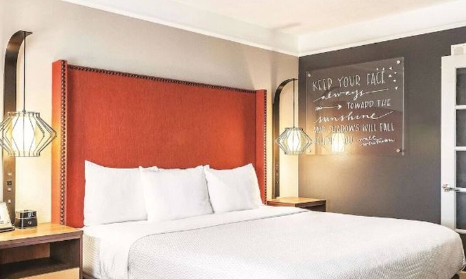Central Business District Hôtel | La Quinta New Orleans | King Suite w/Views | Outdoor Pool & Close to Jackson Sq