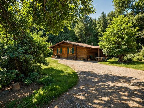 Campulung Chalet De Ski | La Râu - Căsuța de poveste