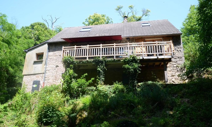 Etang-sur-Arroux Maison | La Roche Enchantée - ETANG SUR ARROUX