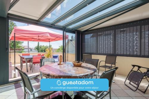 Dole Maison | La Roseraie - Terrasse - Véranda