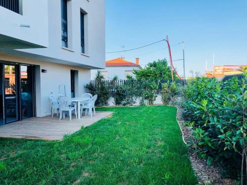 Juncasse - Argoulets Appartement | La Roseraie Toulousaine avec parking privé